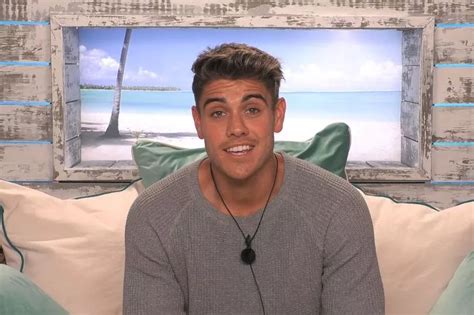 love island winners odds